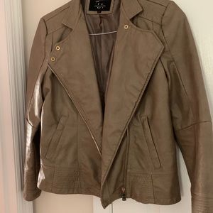 Cute leatherish jacket